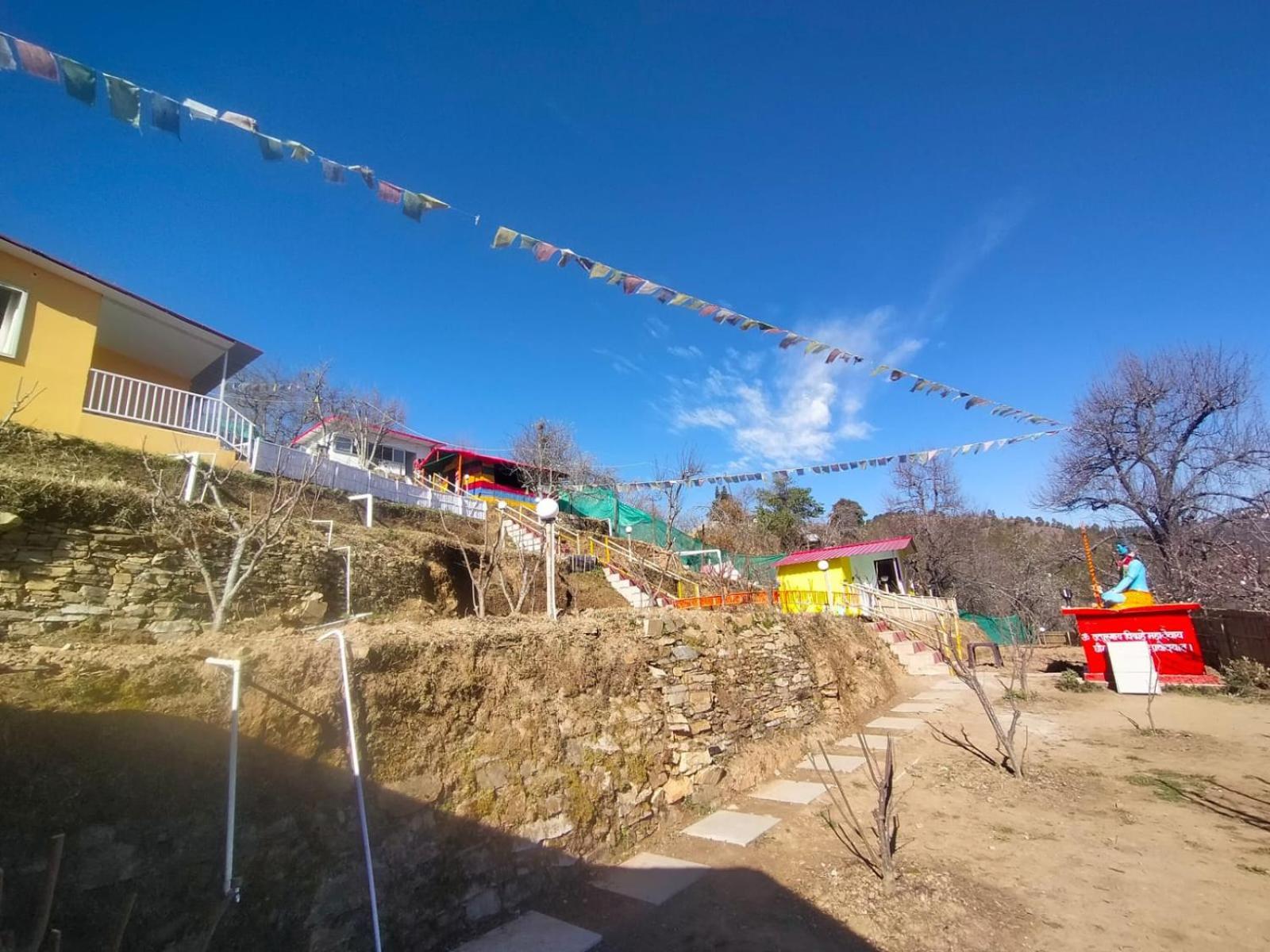 The Pahadi Nest Mukteshwar Hotel Exterior photo