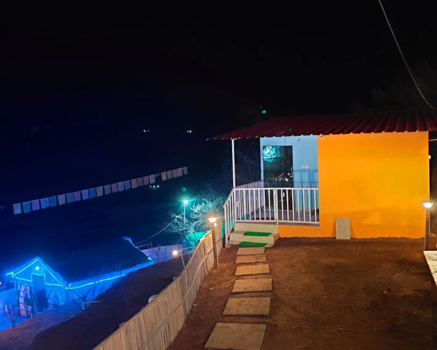 The Pahadi Nest Mukteshwar Hotel Exterior photo