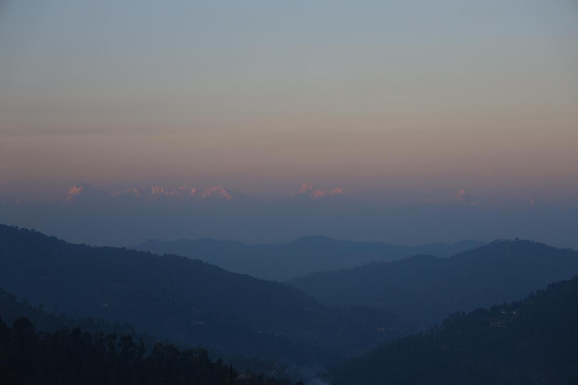 The Pahadi Nest Mukteshwar Hotel Exterior photo