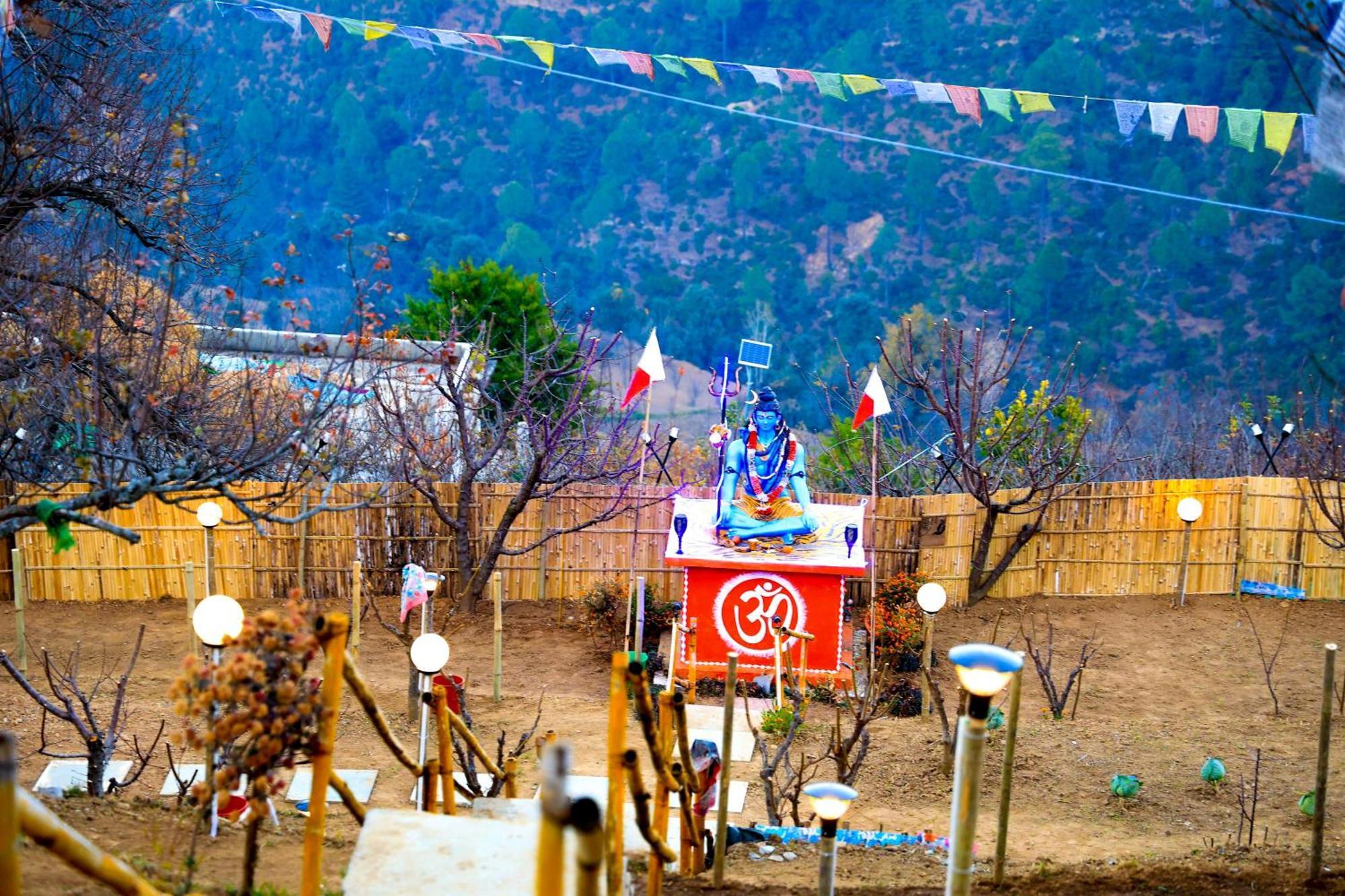 The Pahadi Nest Mukteshwar Hotel Exterior photo